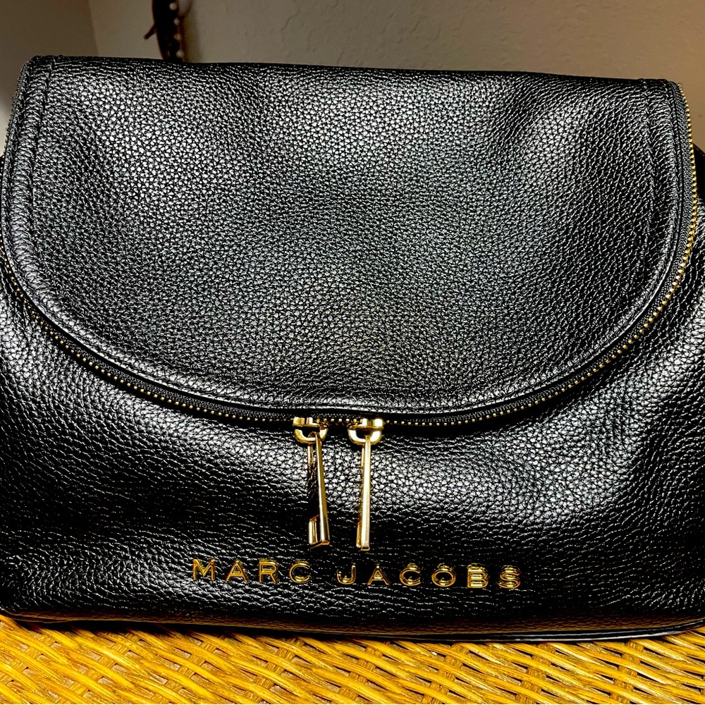 Black leather Marc Jacob purse